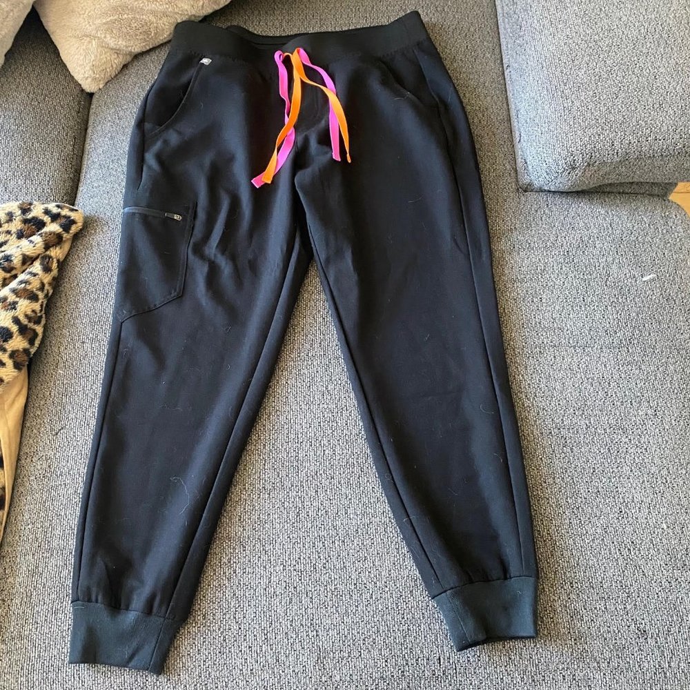 FIGS Zamora Jogger Scrubs Pants